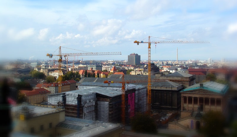 מדוע הבנייה של דירות חדשות בברלין אינה מתקדמת בקצב הראוי