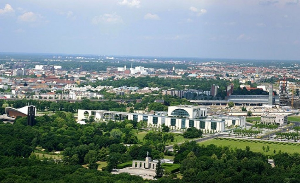 ברלין המשגשגת- מה גורם לקרנות בינלאומיות לנהור לבירת גרמניה